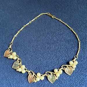VTG Gold Tone Leaf,  Vine, Pearl and Sparkle Necklace
